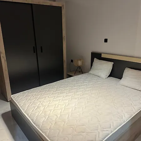 Semi Ground Angels *