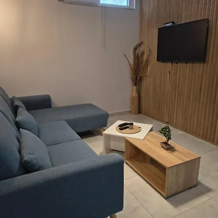 Modern Semi-ground Near Apartment