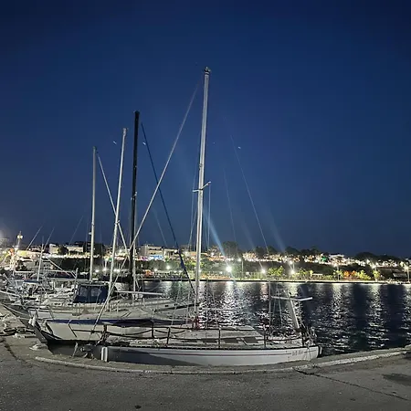 Apartment Semi Ground Angels