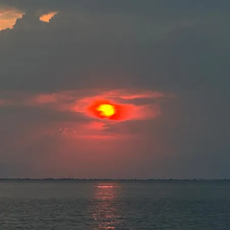 Apartment Semi Ground Angels *